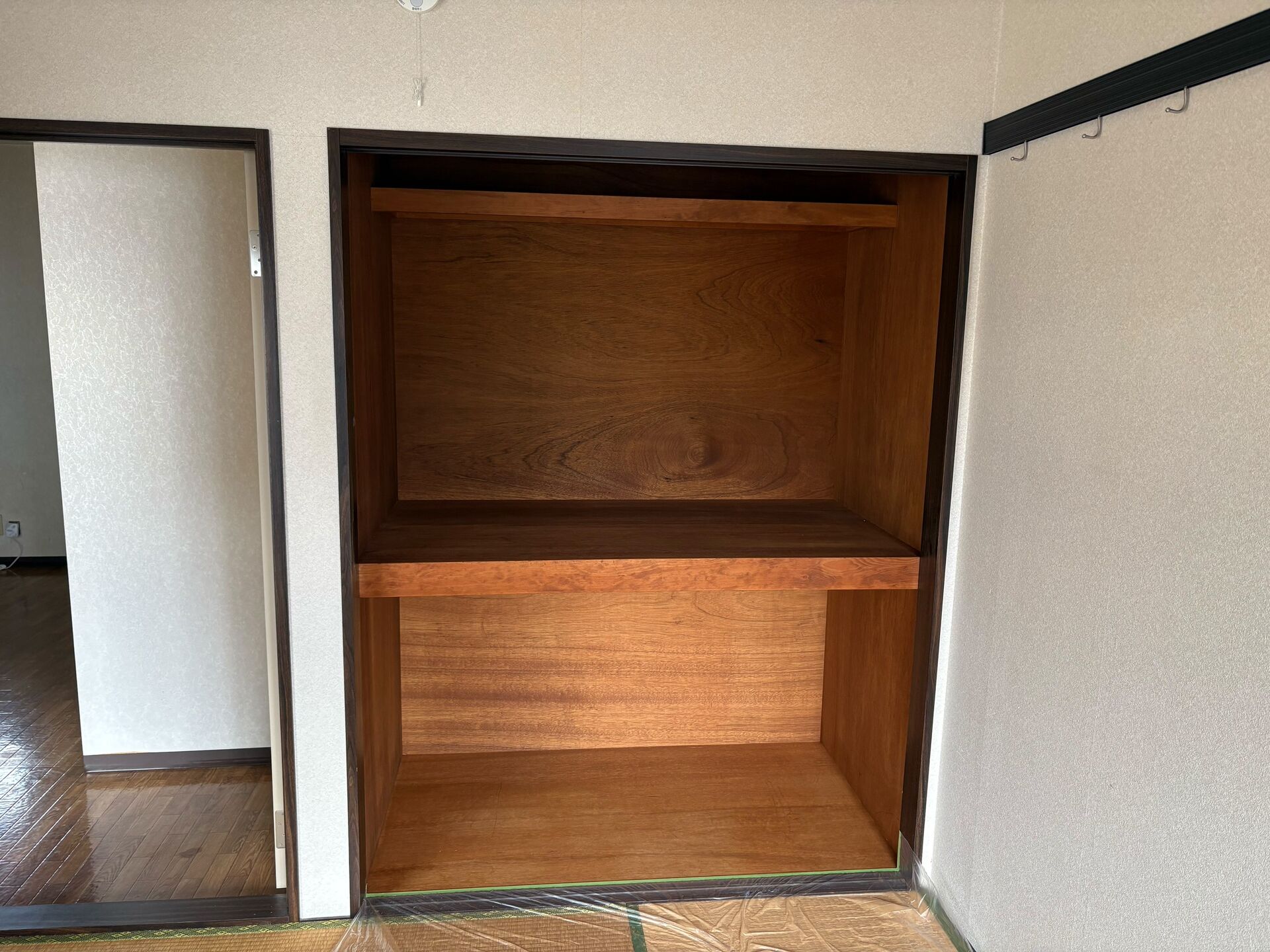 棚の塗り替え